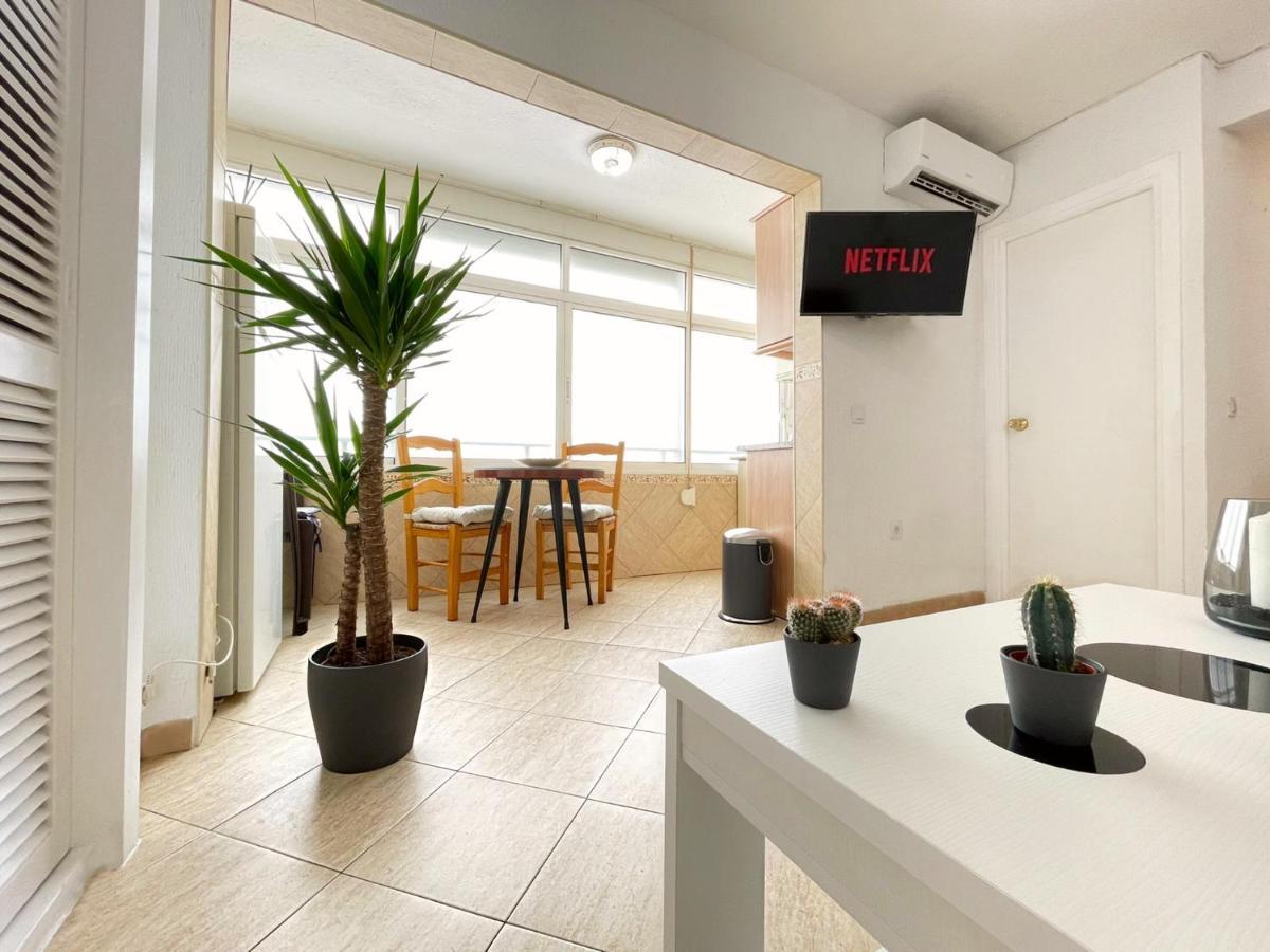 Urban&Vacay! Suite - Torremolinos City Centre Екстериор снимка