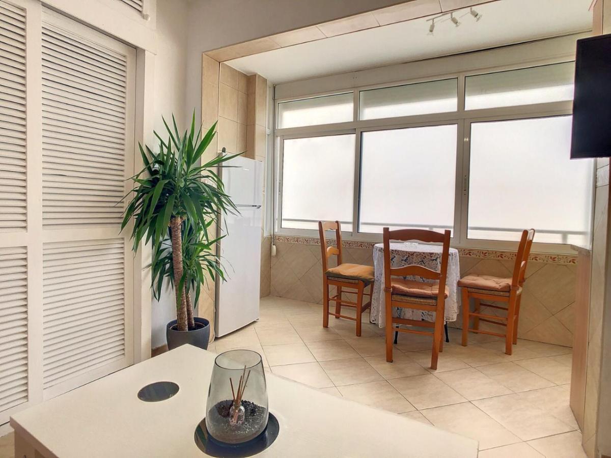 Urban&Vacay! Suite - Torremolinos City Centre Екстериор снимка